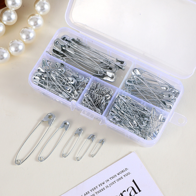 Silbernes Sicherheitsnadel-Set – Craft Embellishment Storage Bewertung und Preis