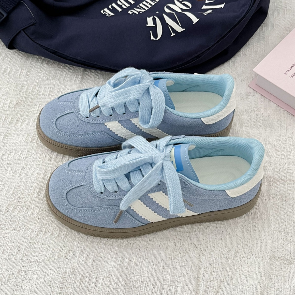 Vintage-Sneaker für Damen, neu – Guipure Lace Panel Bewertung und Preis